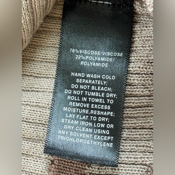 Lafayette 148 New York V-neck Ribbed Button Front Cardigan, Tan Size XL - Picture 8 of 9